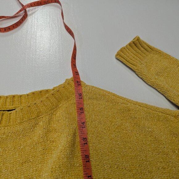 Social Scene Size Small Mustard Yellow Cropped Chenille Sweater - Picture 5 of 9